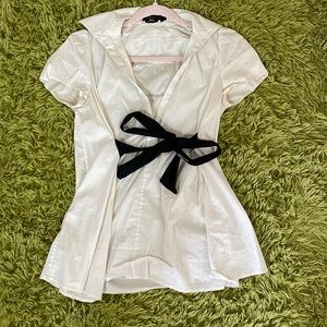 White shirt dress waist-tie